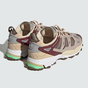 adidas Hyperturf Adventure - Zapatos para hombre, color beige, Arena Strata